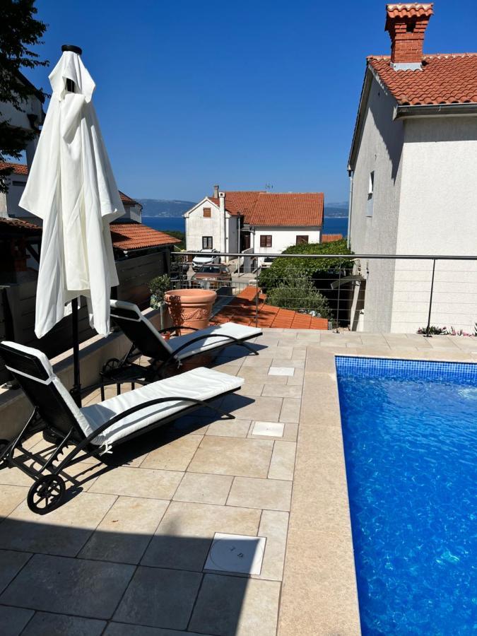Villa Jela - With Pool Njivice Extérieur photo